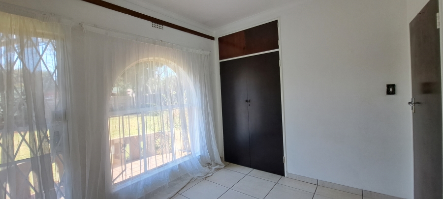 To Let 3 Bedroom Property for Rent in Roodekrans Gauteng