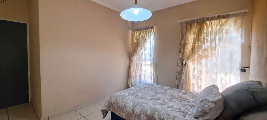 To Let 3 Bedroom Property for Rent in Roodekrans Gauteng