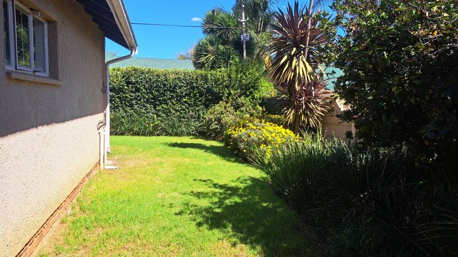 To Let 3 Bedroom Property for Rent in Roodekrans Gauteng