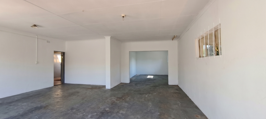 To Let 3 Bedroom Property for Rent in Roodekrans Gauteng