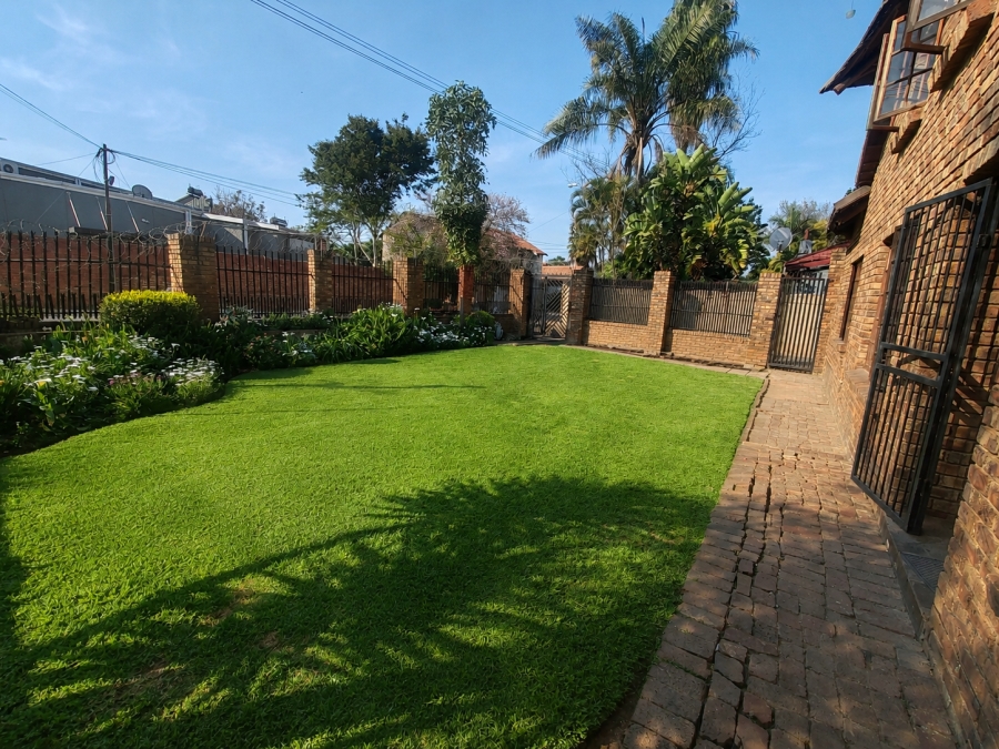 6 Bedroom Property for Sale in Capital Park Gauteng