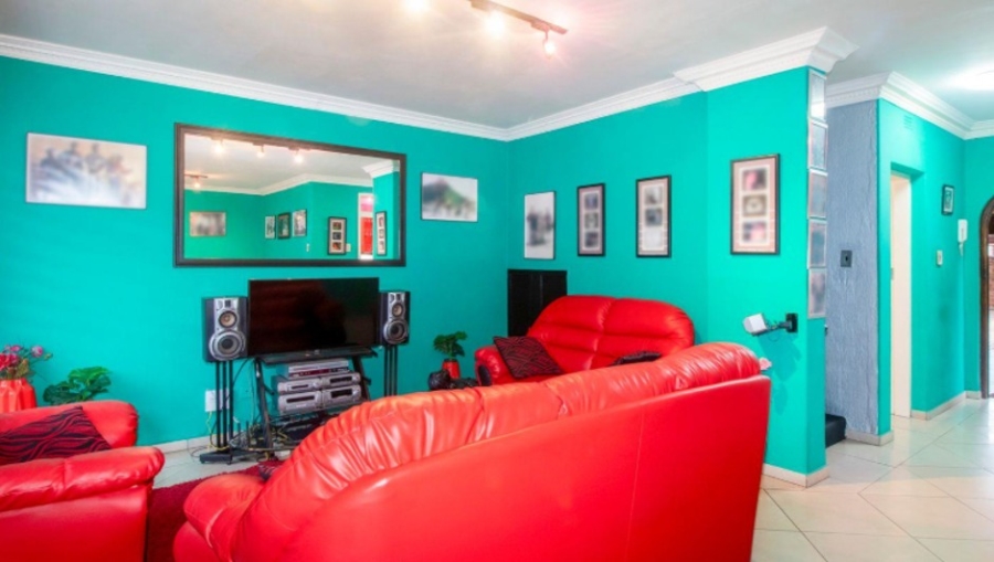 3 Bedroom Property for Sale in Fairland Gauteng