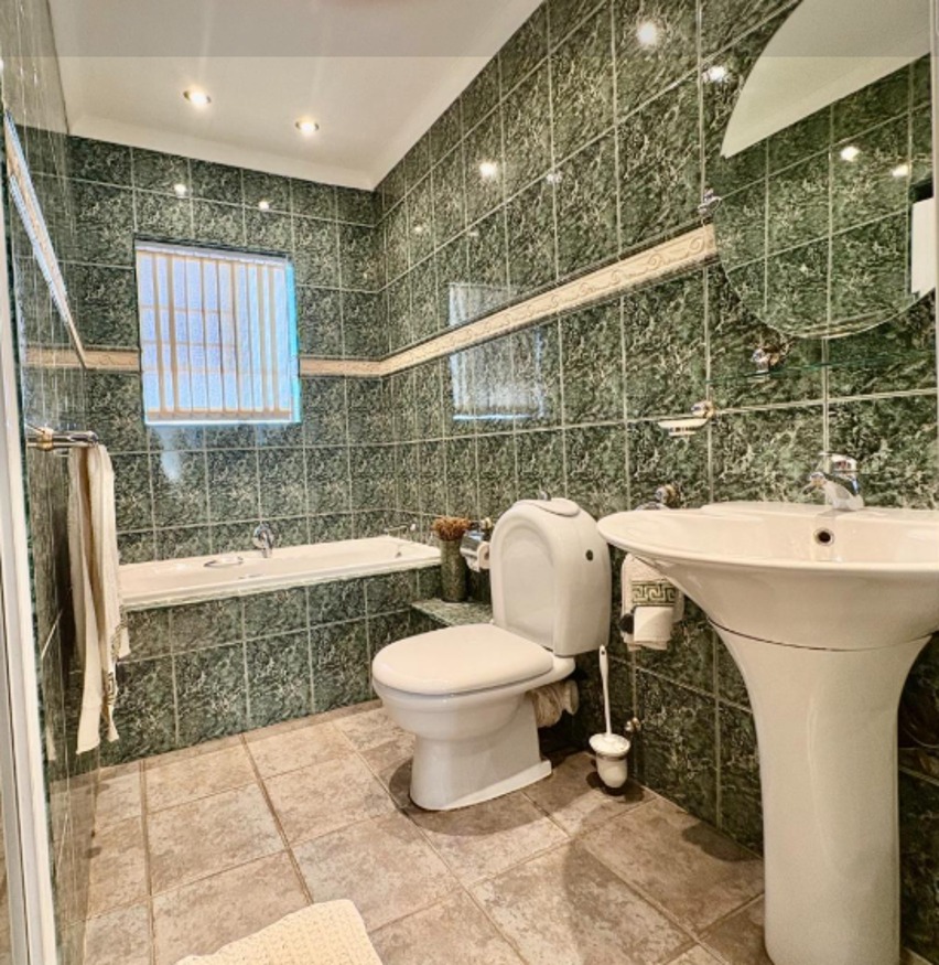 3 Bedroom Property for Sale in Fairland Gauteng