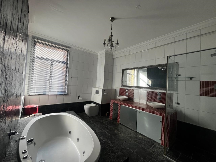 To Let 3 Bedroom Property for Rent in Marshalltown Gauteng