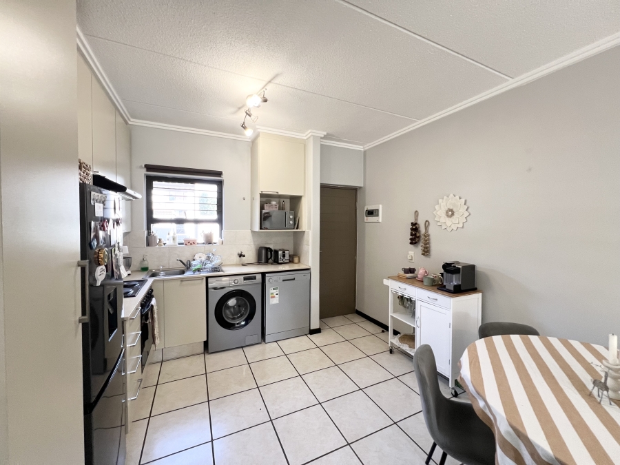 1 Bedroom Property for Sale in Douglasdale Gauteng