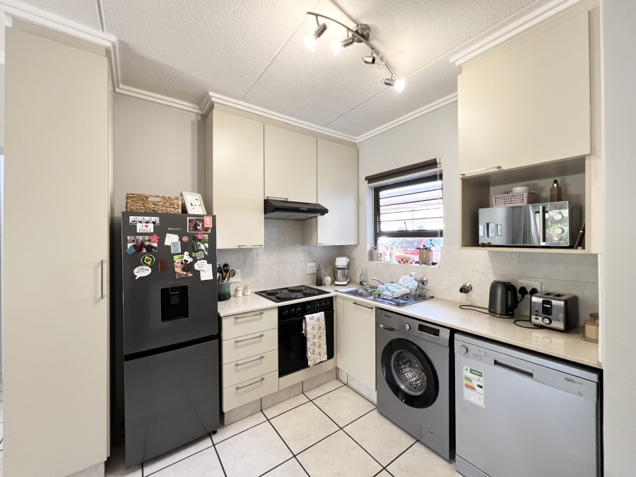 1 Bedroom Property for Sale in Douglasdale Gauteng