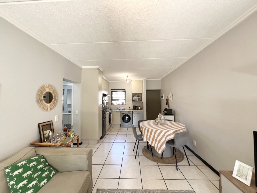 1 Bedroom Property for Sale in Douglasdale Gauteng
