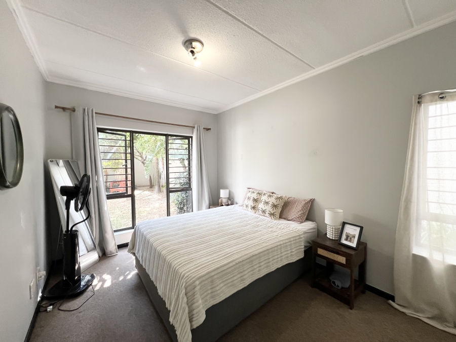 1 Bedroom Property for Sale in Douglasdale Gauteng