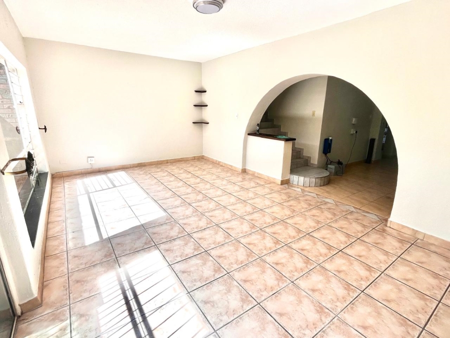 3 Bedroom Property for Sale in Fairland Gauteng
