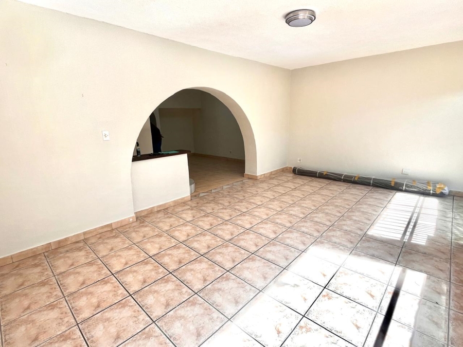 3 Bedroom Property for Sale in Fairland Gauteng