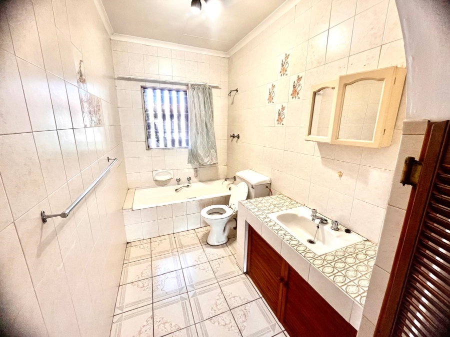 3 Bedroom Property for Sale in Fairland Gauteng