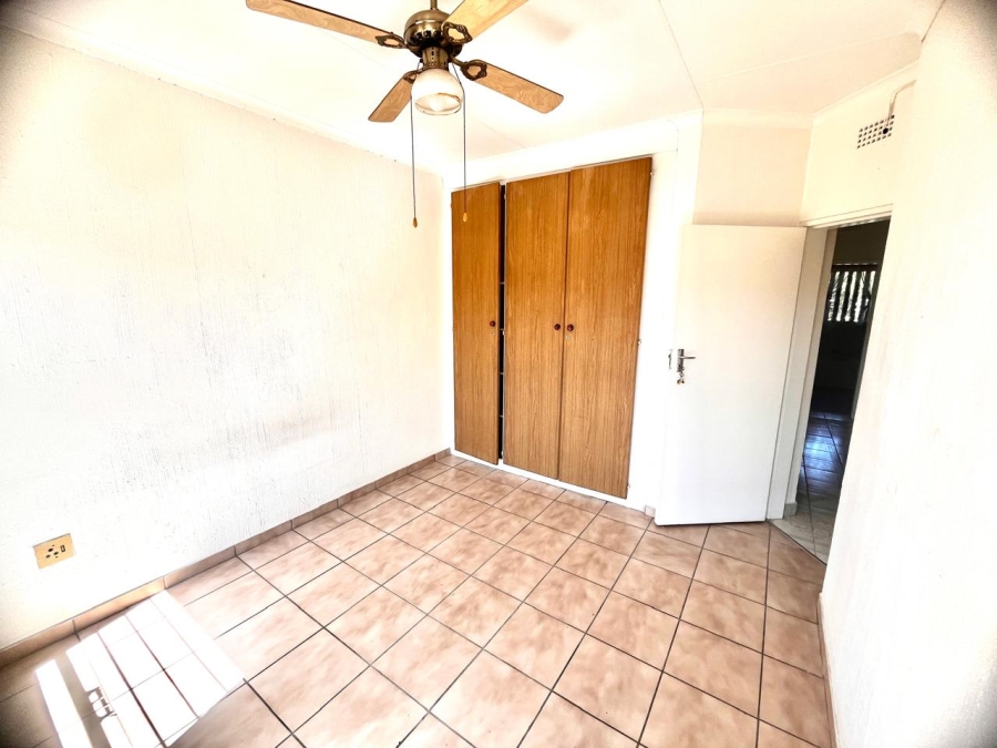 3 Bedroom Property for Sale in Fairland Gauteng