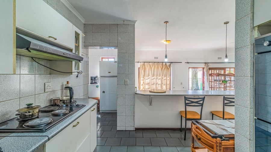 4 Bedroom Property for Sale in Hurlyvale Gauteng