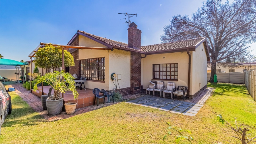 4 Bedroom Property for Sale in Hurlyvale Gauteng