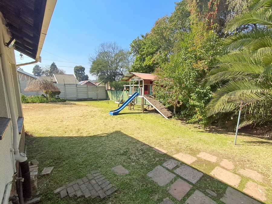 3 Bedroom Property for Sale in Brackendowns Gauteng