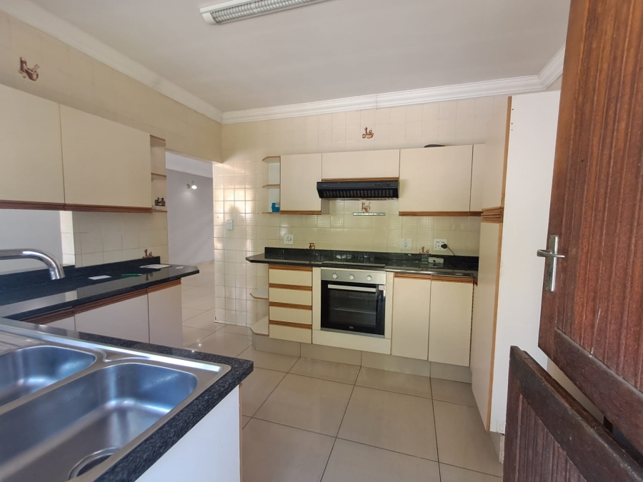 3 Bedroom Property for Sale in Brackendowns Gauteng