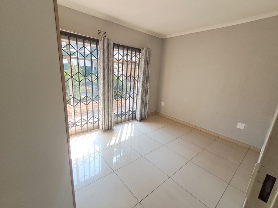 3 Bedroom Property for Sale in Brackendowns Gauteng