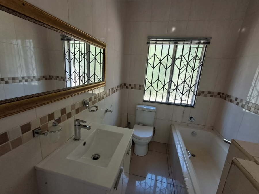 3 Bedroom Property for Sale in Brackendowns Gauteng