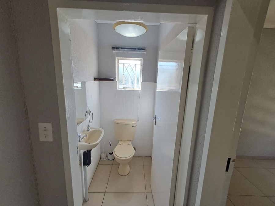 3 Bedroom Property for Sale in Brackendowns Gauteng