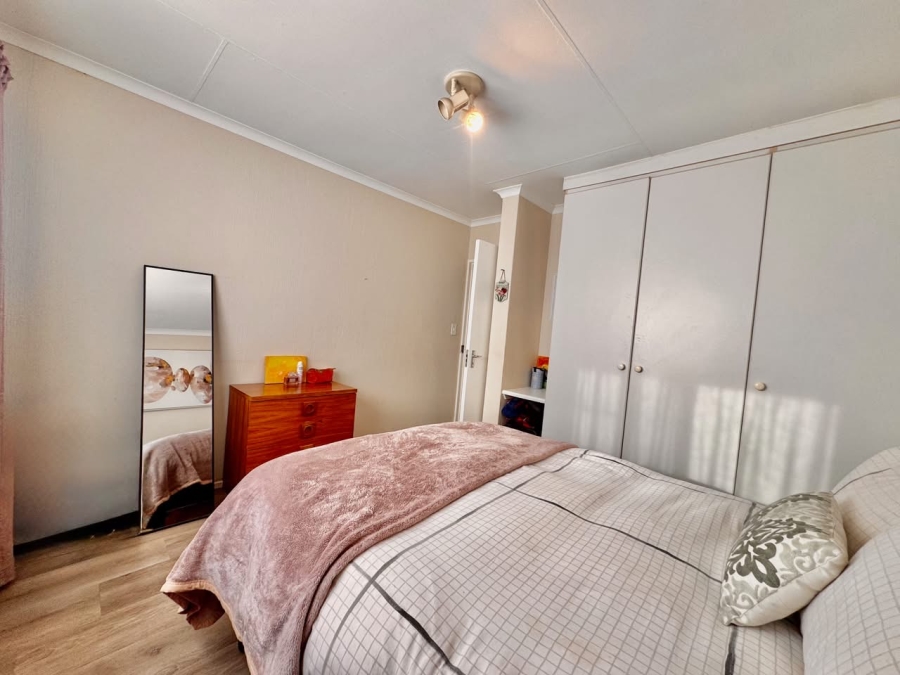 2 Bedroom Property for Sale in Meyersdal Gauteng