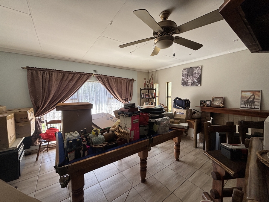 3 Bedroom Property for Sale in Farrarmere Gauteng