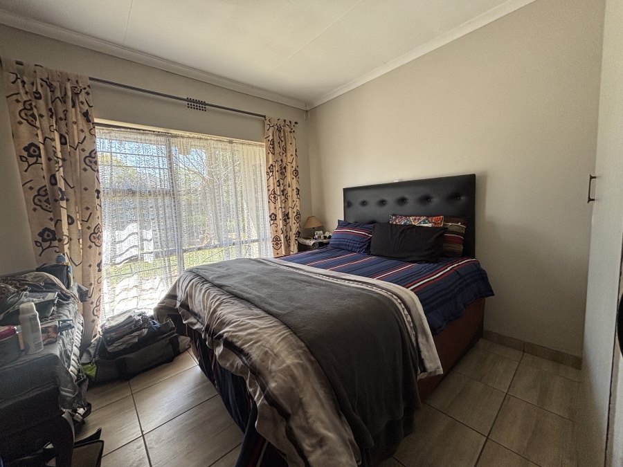 3 Bedroom Property for Sale in Farrarmere Gauteng