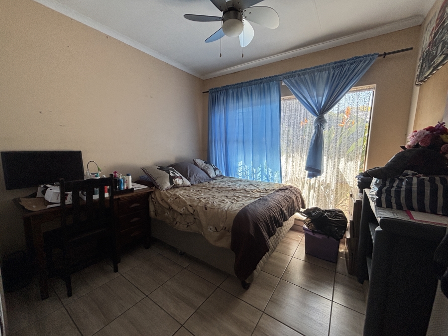 3 Bedroom Property for Sale in Farrarmere Gauteng
