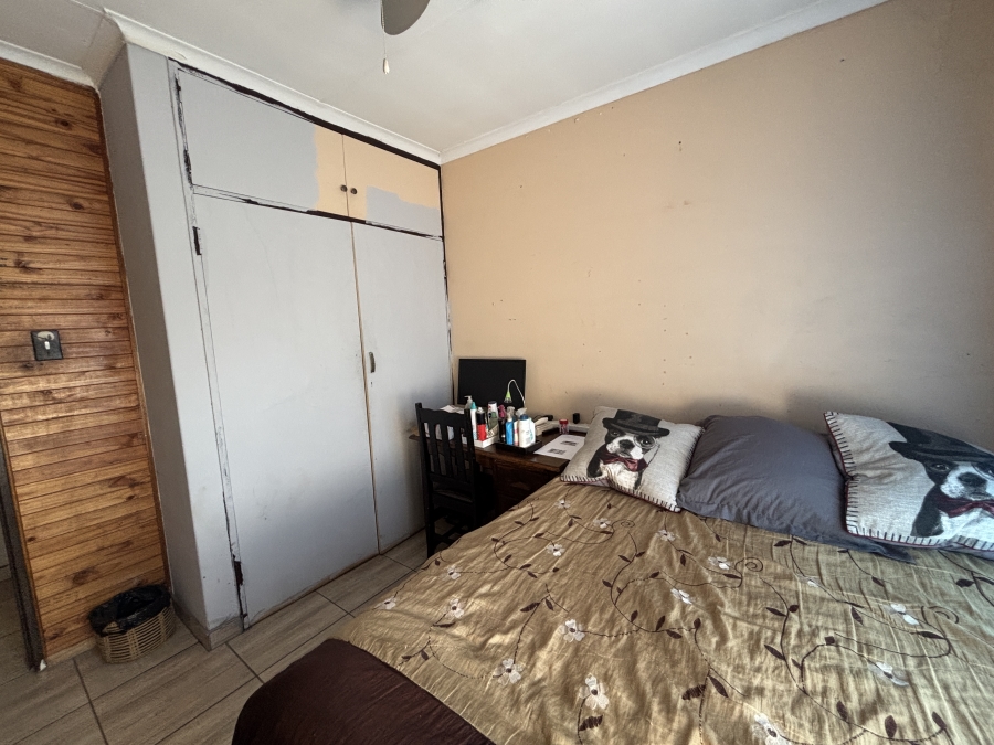 3 Bedroom Property for Sale in Farrarmere Gauteng