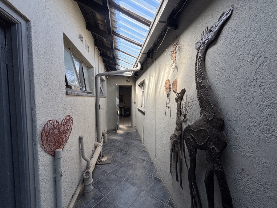3 Bedroom Property for Sale in Farrarmere Gauteng