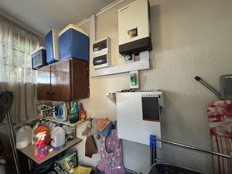 3 Bedroom Property for Sale in Farrarmere Gauteng