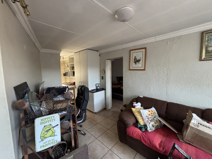 3 Bedroom Property for Sale in Farrarmere Gauteng