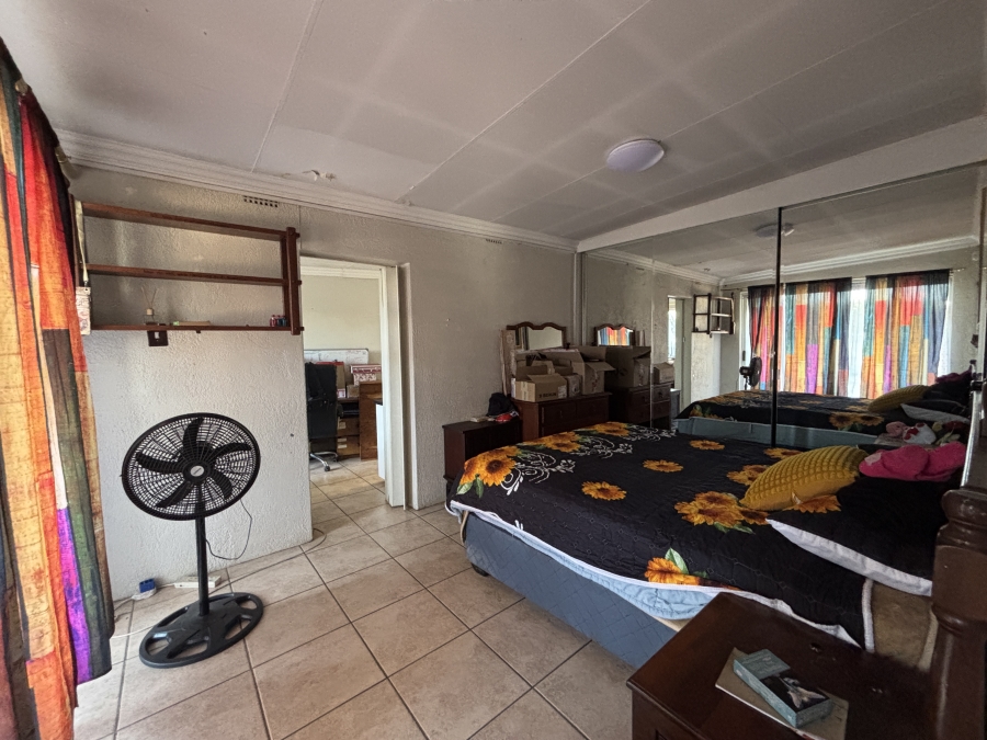 3 Bedroom Property for Sale in Farrarmere Gauteng