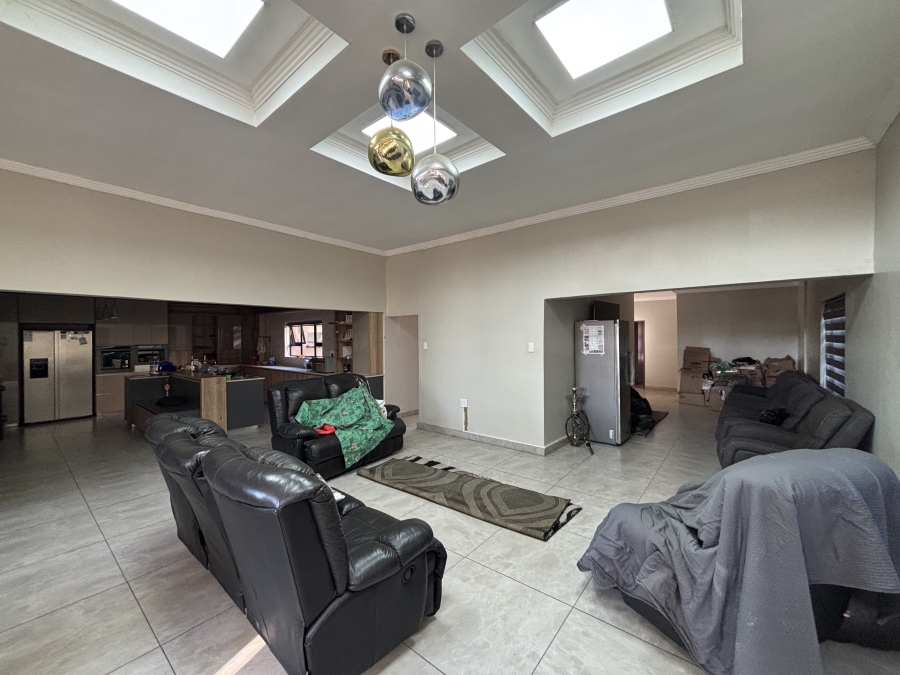 4 Bedroom Property for Sale in Westdene Gauteng