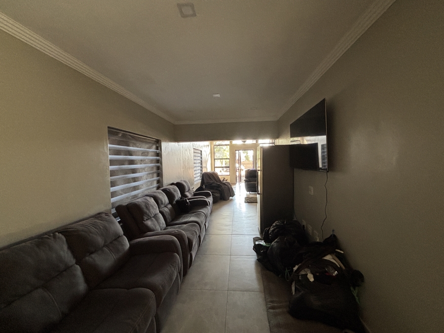 4 Bedroom Property for Sale in Westdene Gauteng