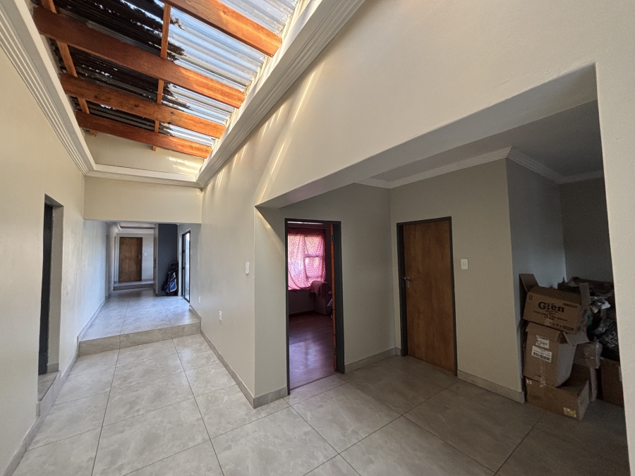 4 Bedroom Property for Sale in Westdene Gauteng