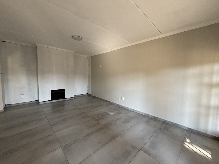 6 Bedroom Property for Sale in Westdene Gauteng