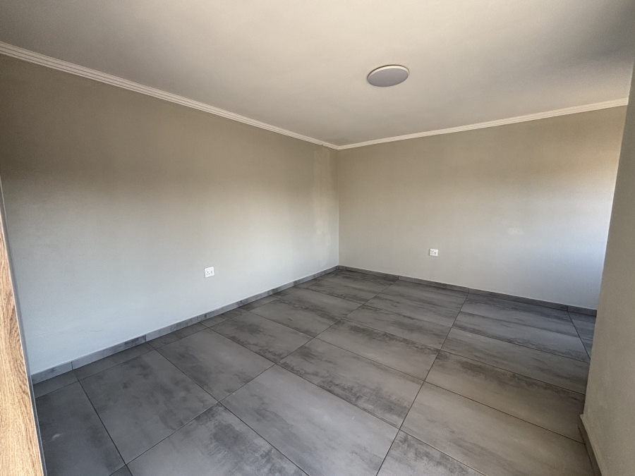 6 Bedroom Property for Sale in Westdene Gauteng