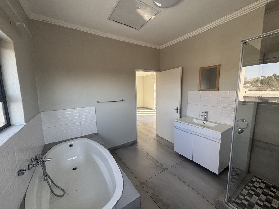 6 Bedroom Property for Sale in Westdene Gauteng