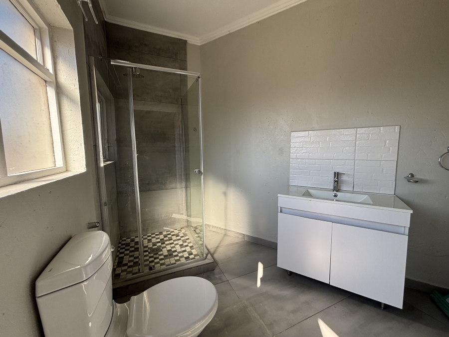 6 Bedroom Property for Sale in Westdene Gauteng