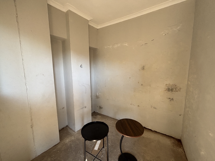 6 Bedroom Property for Sale in Westdene Gauteng
