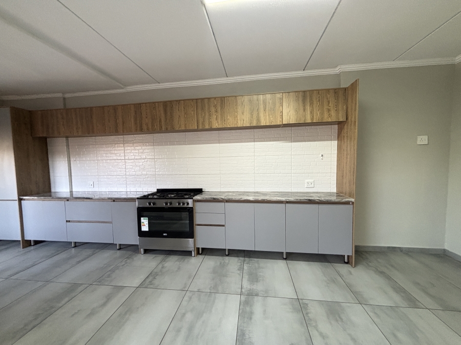 6 Bedroom Property for Sale in Westdene Gauteng