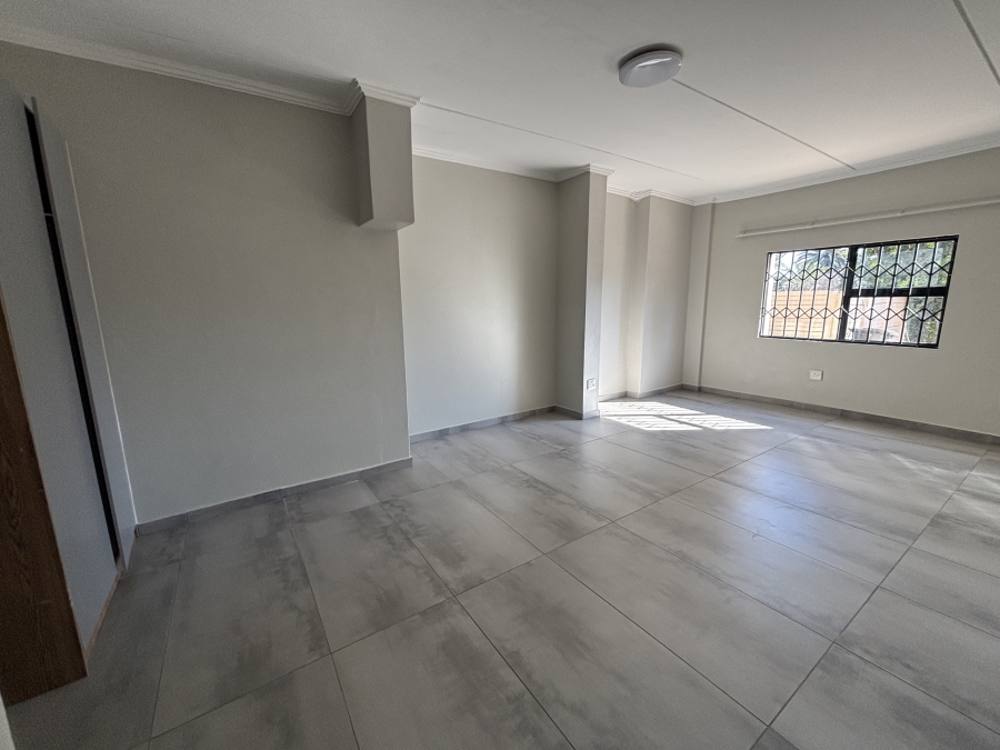 6 Bedroom Property for Sale in Westdene Gauteng
