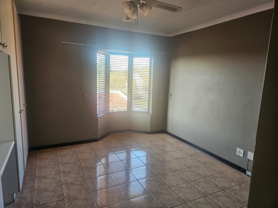 2 Bedroom Property for Sale in Buurendal Gauteng