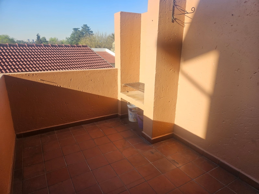 2 Bedroom Property for Sale in Buurendal Gauteng