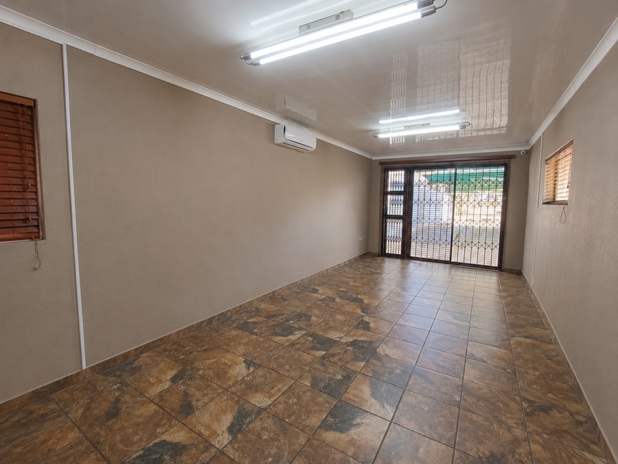 Commercial Property for Sale in Rothdene Gauteng