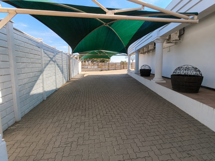 Commercial Property for Sale in Rothdene Gauteng
