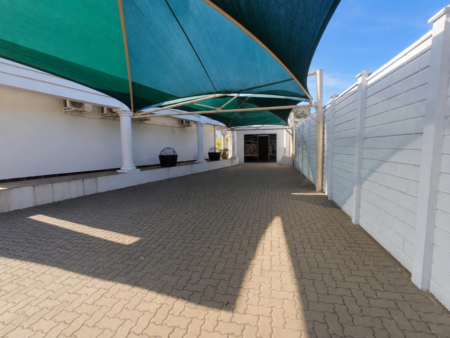 Commercial Property for Sale in Rothdene Gauteng