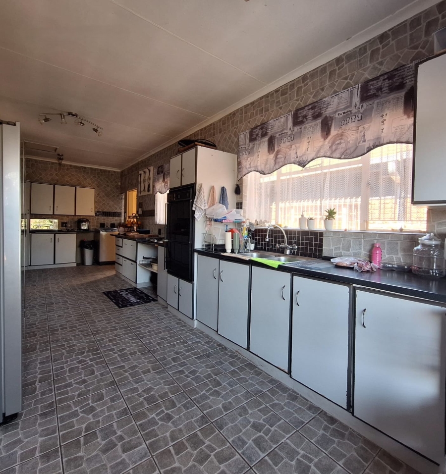 3 Bedroom Property for Sale in Rensburg Gauteng