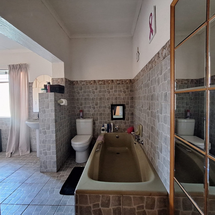 3 Bedroom Property for Sale in Rensburg Gauteng