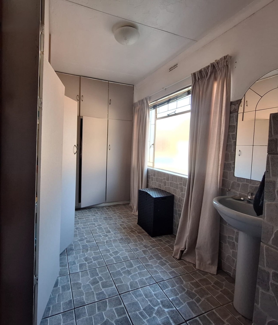 3 Bedroom Property for Sale in Rensburg Gauteng